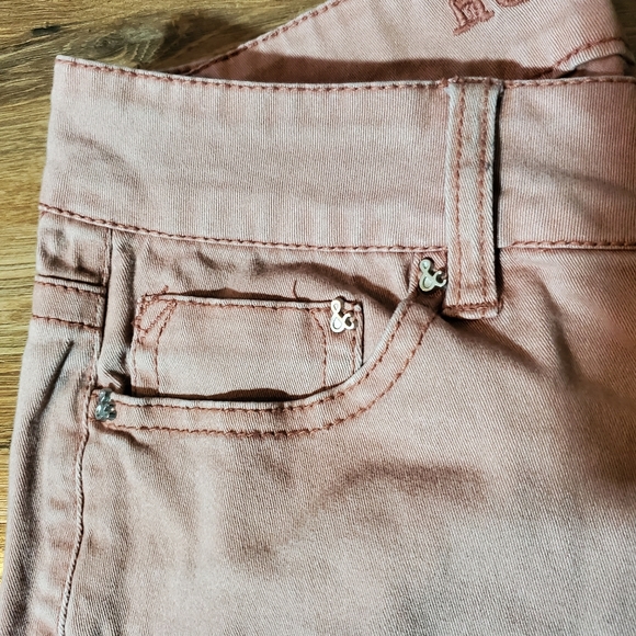 (#1) Rocks & Indigo Jeans Size 2 - Picture 4 of 5